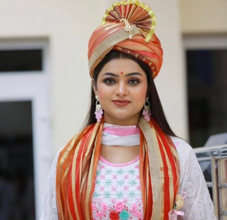 टीवी न्यूज़ की दुनिया से निकलकर एंकर अश्मिता सिंह राजपूत ने शुरू की नई पारी