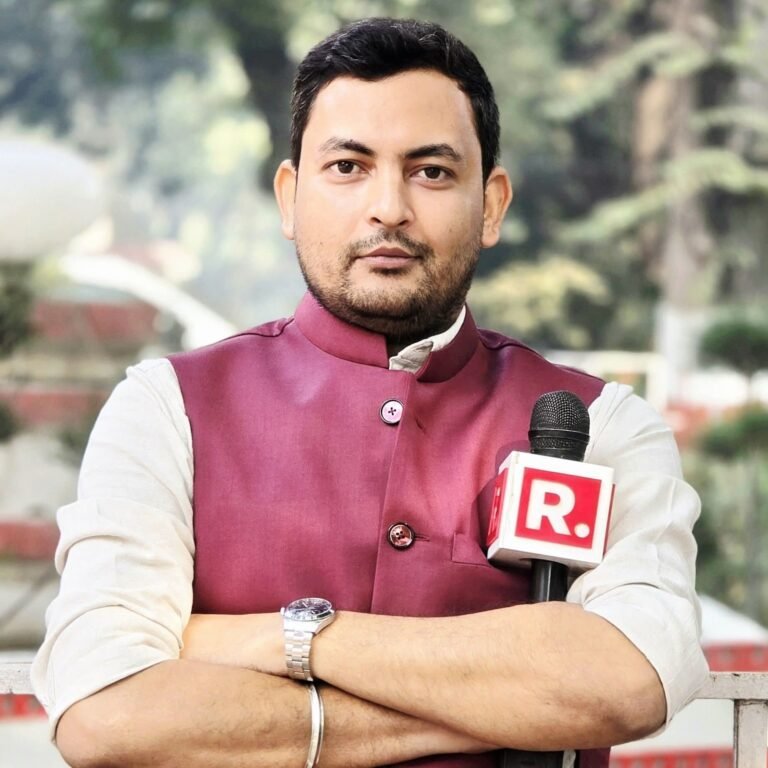 रिपब्लिक भारत न्यूज चैनल में लखनऊ से वरिष्ठ पत्रकार आदर्श सिंह की हुई ग्रैंड एंट्री