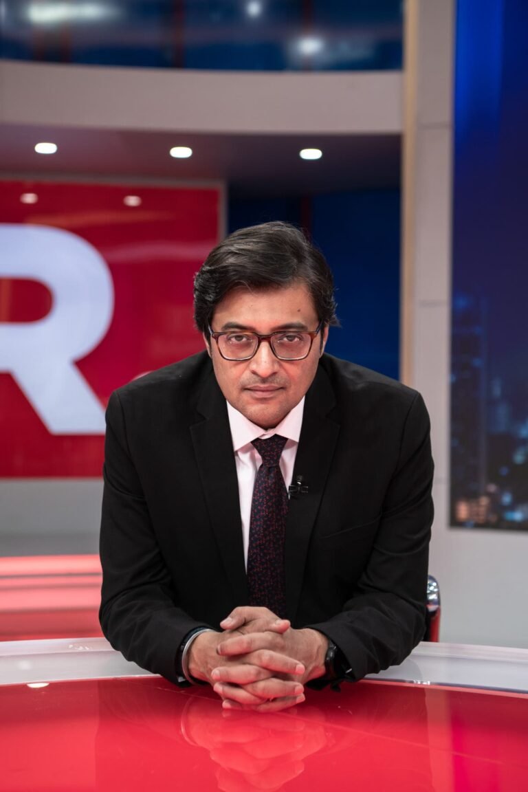 अर्नब गोस्वामी के हृदय परिवर्तन पर तीन पत्रकारों का तर्क पढ़िए